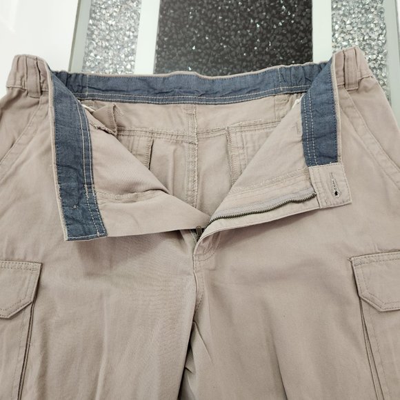 NWT - KHAKI SHORTS IN COTTON TWILL - Picture 2 of 7